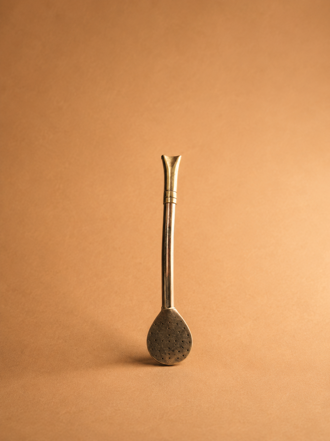 Bombillón Pico de Bronce